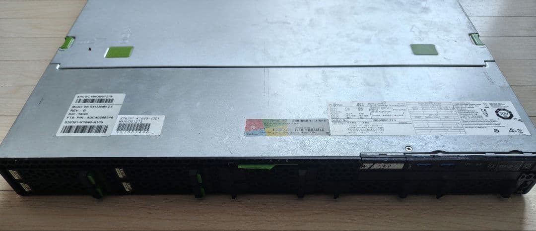 富士通 PRIMERGY RX1330 M4