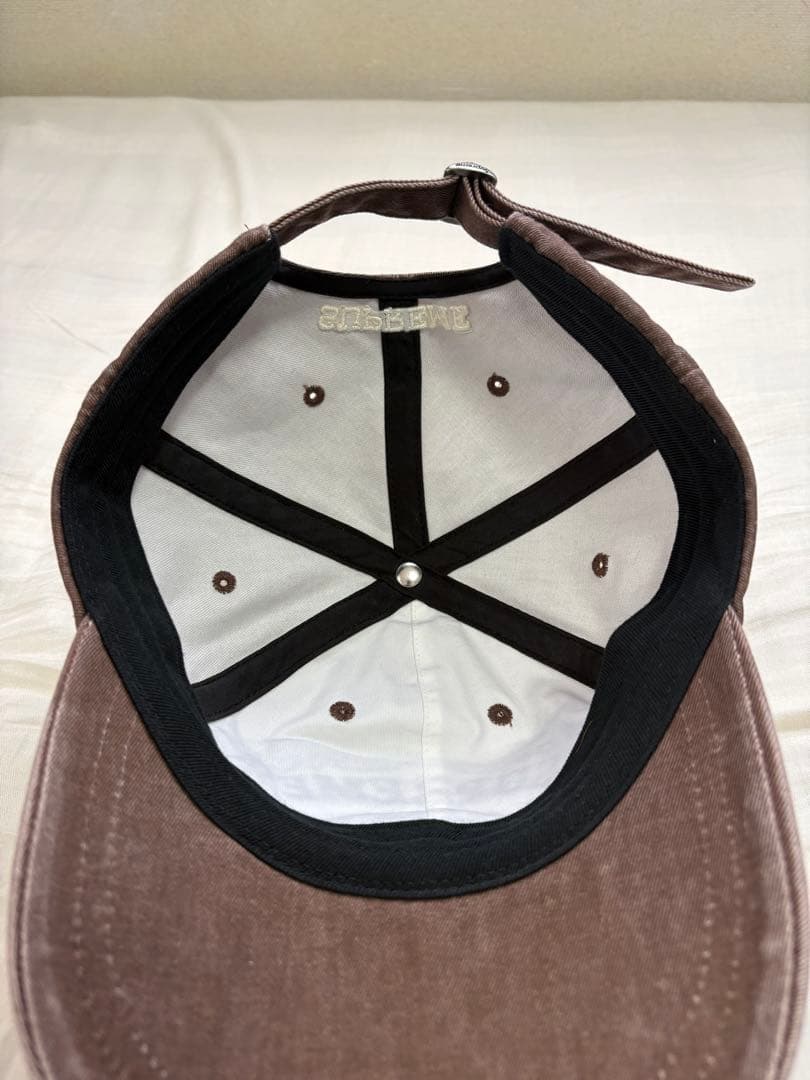 SUPREME ブラウン刺繍キャップ