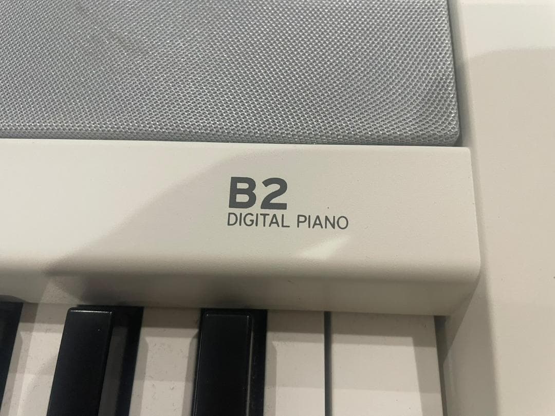 ◻KORG コルグ B2 電子ピアノ 88鍵 ホワイト 本体のみ