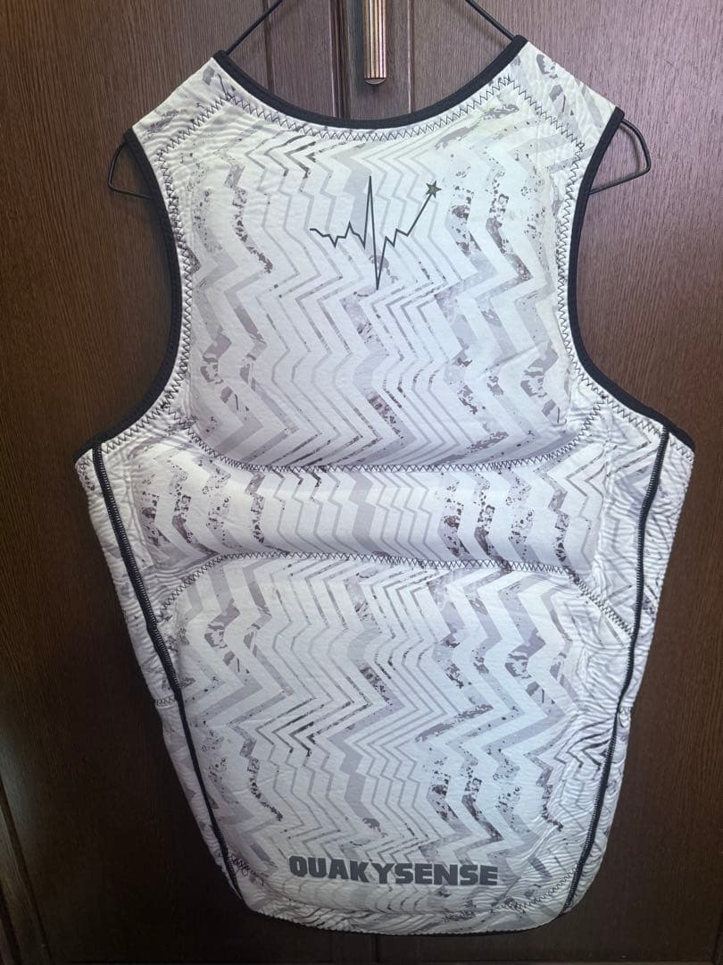 NOOTABEAT QUAKYSENSE ライフジャケット