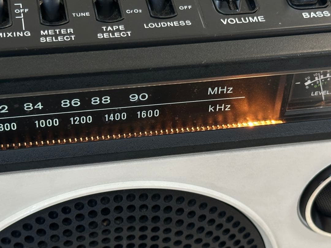 【動作品】希少レアカラー白SONY ラジカセ CF-1980 昭和レトロラジオ