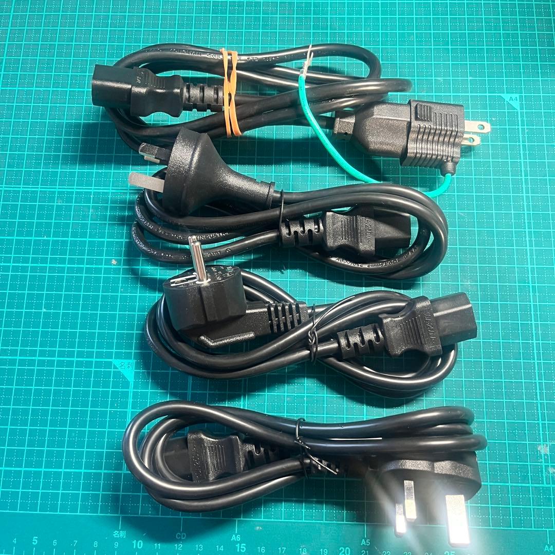 WAHOO KICKR CORE スマートトレーナー　コンセントアダプター付