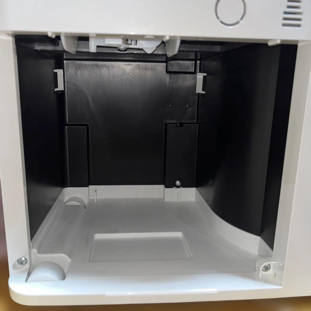 【未使用に近い・本日限定値下価格】コロナ 衣類乾燥除湿機 CD-WH1823-W