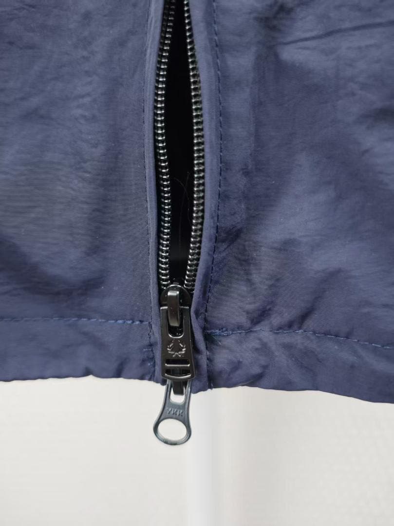 Fred Perry ネイビー ナイロンジャケット
