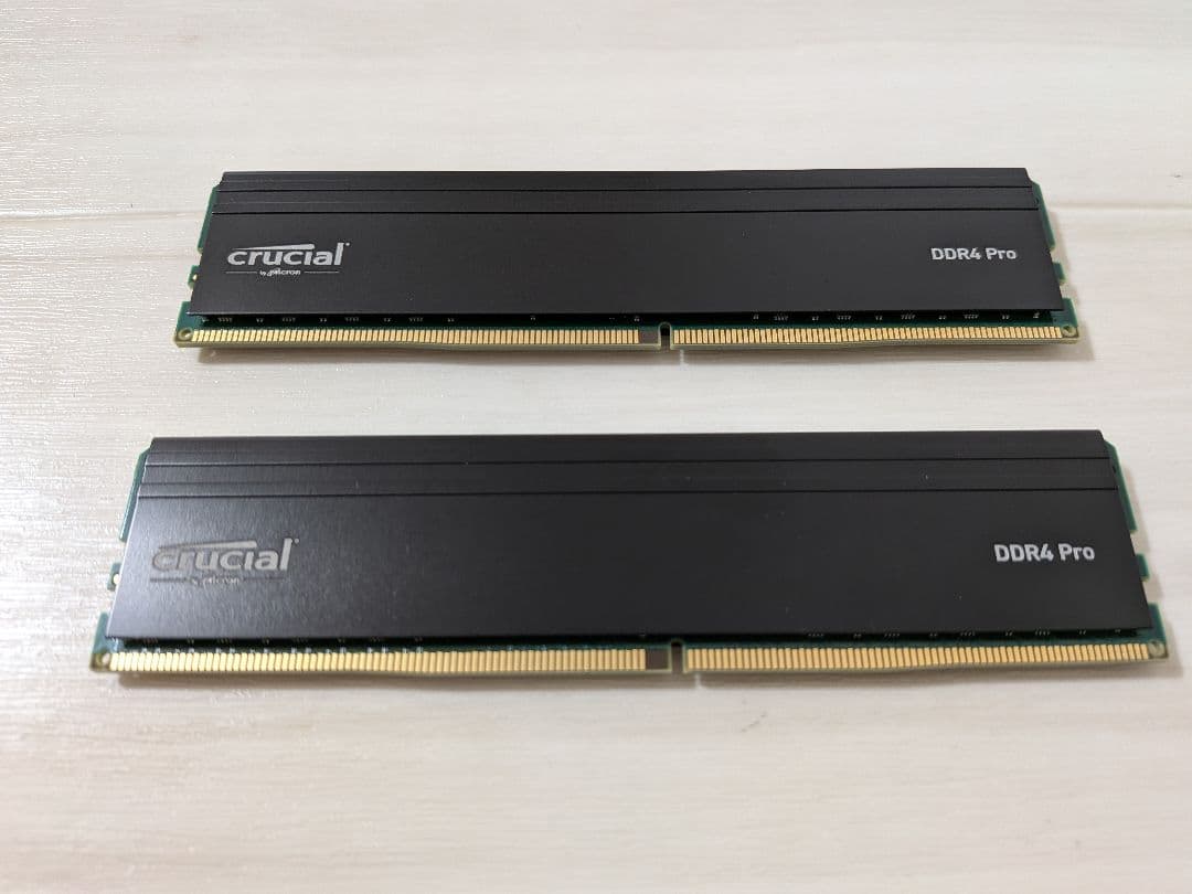 Crucial DDR4 Pro 16GB 3200 CL22 UDIMM ２枚