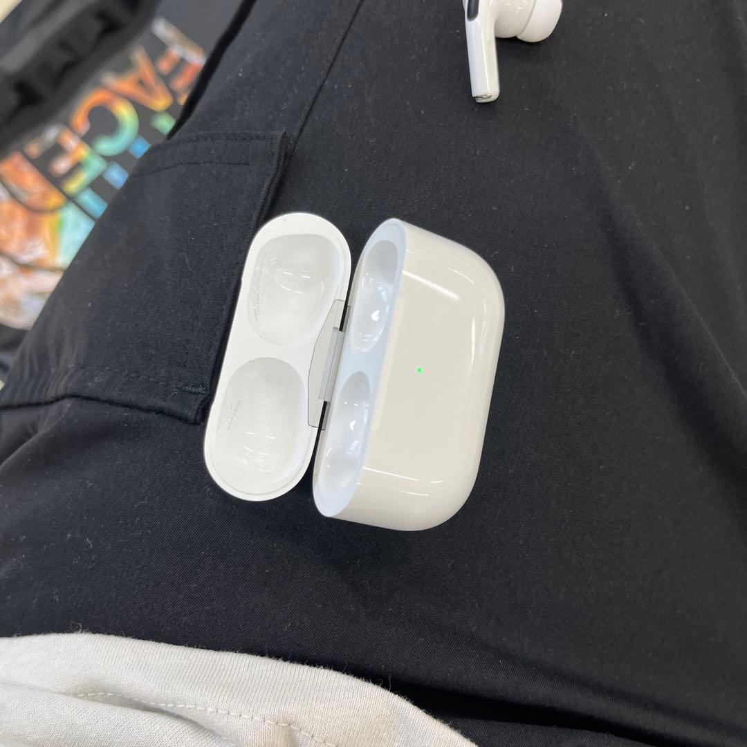 AirPods (第2世代) ホワイト 本体と充電ケース