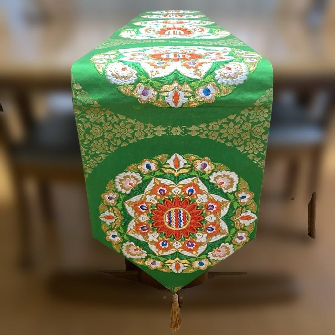 table runner 「唐織大華紋」帯リメイク　正絹　長尺