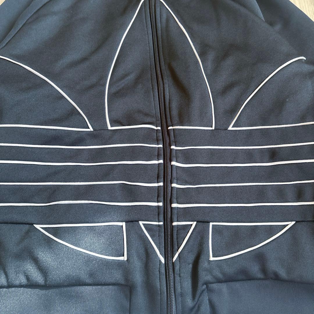 〈adidas〉ビッグ トレフォイル アウトライン トラックトップ&パンツセット