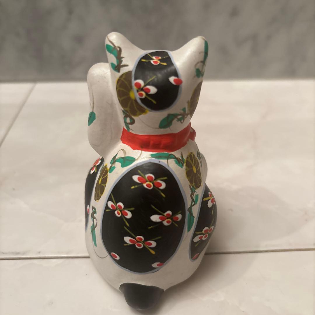 ヴィンテージ仙台堤人形　品格のあるお顔と色鮮やかな色彩が芸術的な招く招き猫