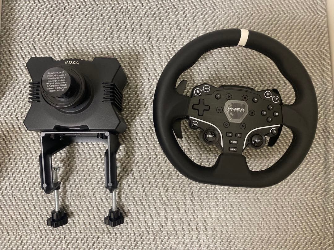 MOZA R5 Racing Simulator セット 3ペダル