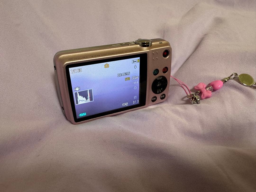 CASIO カメラ　EX-Z550 ピンク コンデジ