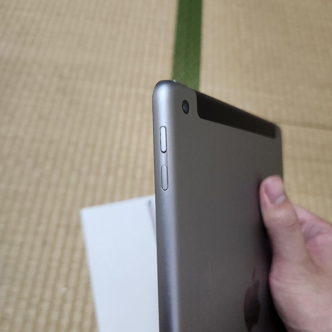 Apple iPad 第６世代バッテリー容量91% Simフリー