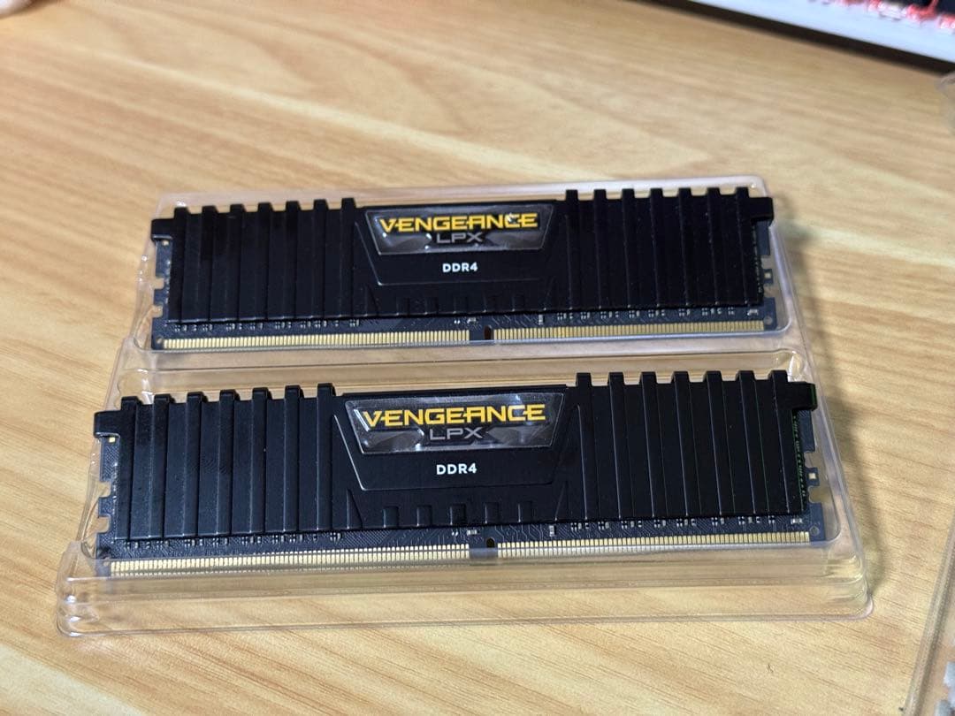メモリー Corsair Vengeance LPX DDR4 32GB 3200MHz
