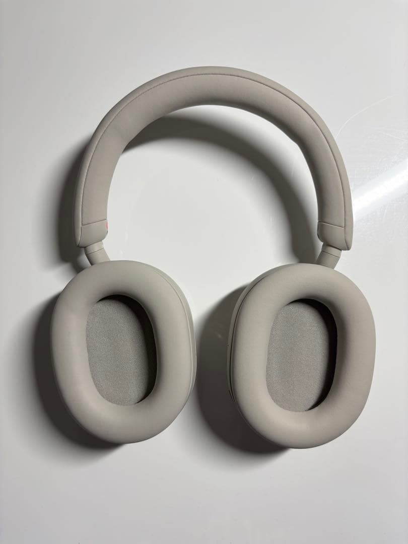 【ほぼ新品】　SONY wh-1000xm5