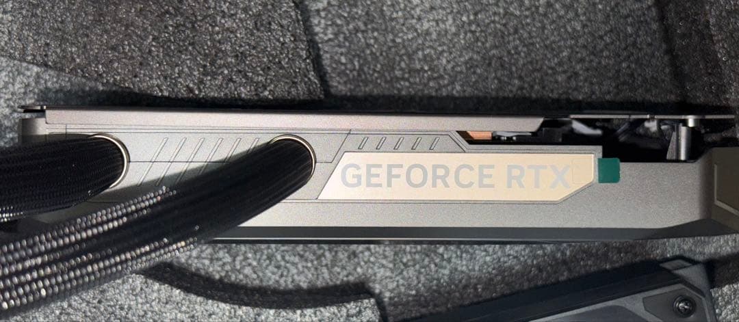 ZOTAC GAMING GeForce RTX 5090 基板（PCB）なし