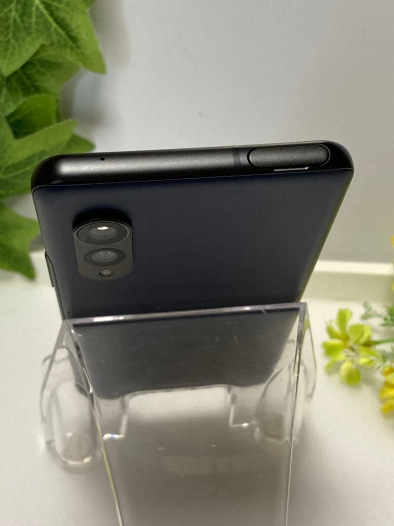 ドコモ SIMフリー ARROWS N F-51Cスマホ本体 ネイビー⭐️