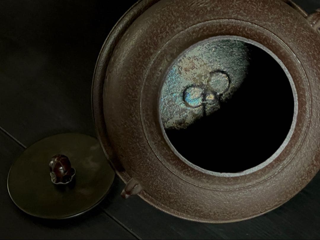 「母」 浜松地紋 真形羽付釜 佐藤浄清 共箱 栞 茶道具 （128あ）