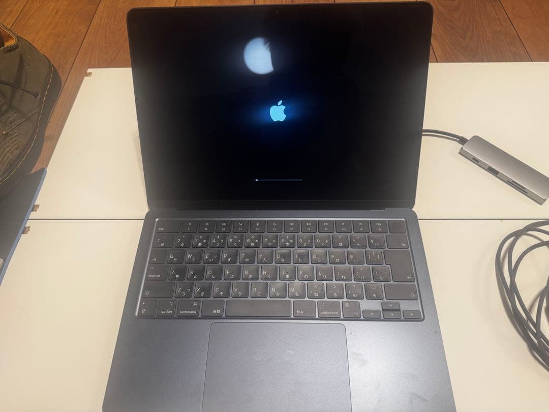 Macbook m2 付属品付 すぐ使えます！！