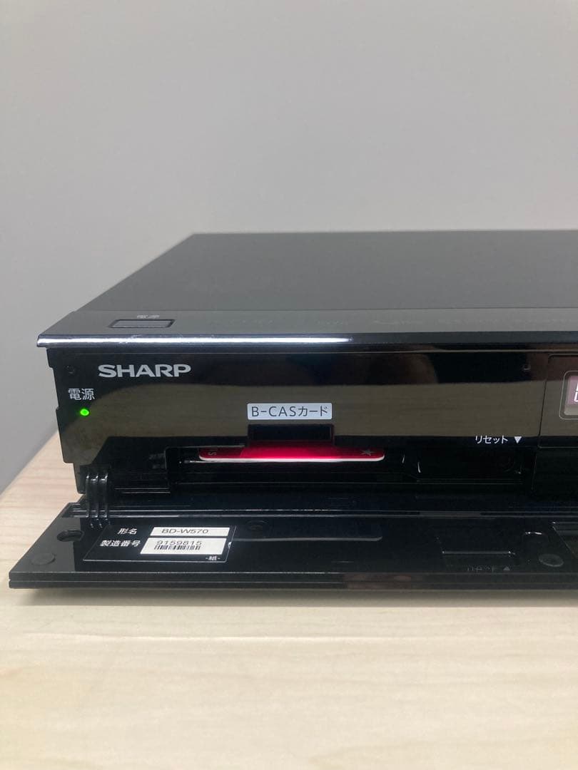 めっちゃ綺麗　シャープ　AQUOS ブルーレイ　 BD-W570