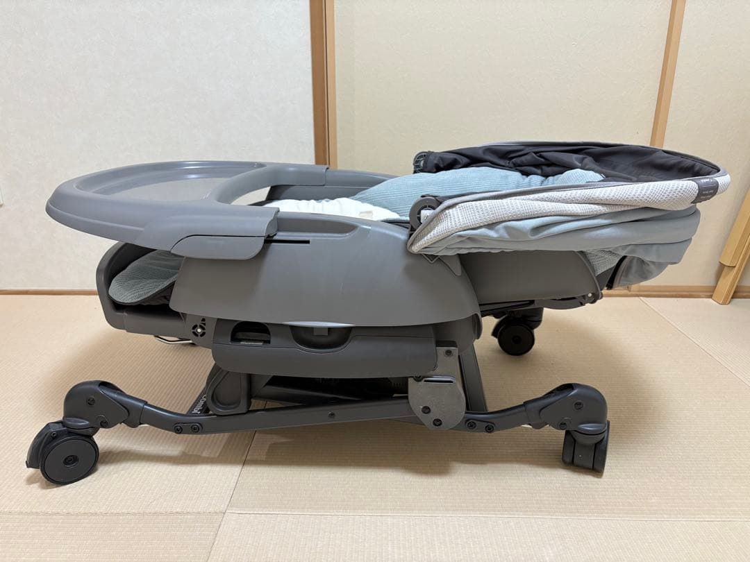 コンビ ホワイトレーベル ネムリラ オートスウィング スリープシェル EG