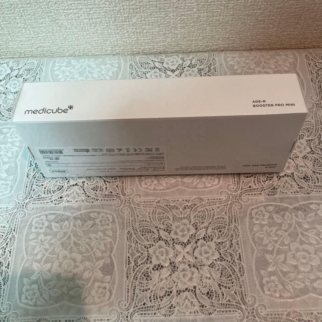 medicube 美顔器　AGE-R BOOSTER PRO MINI