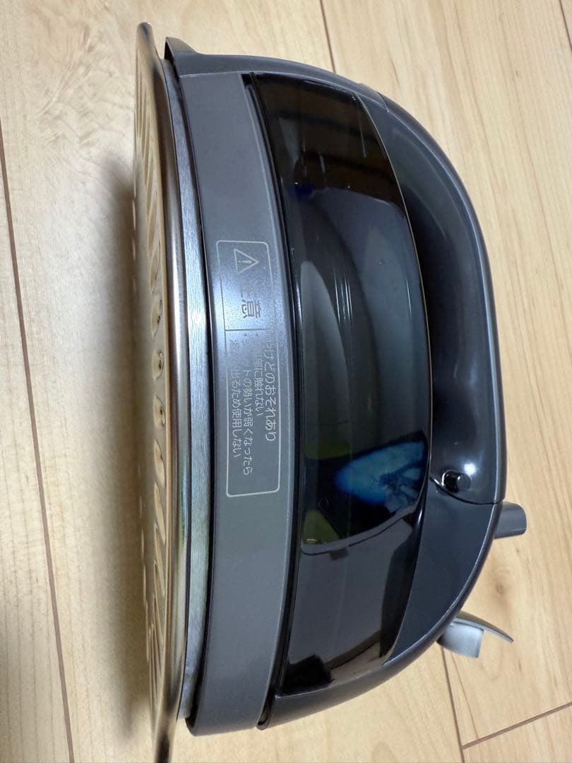 Panasonic スチームアイロン ブラック　NI-WL706