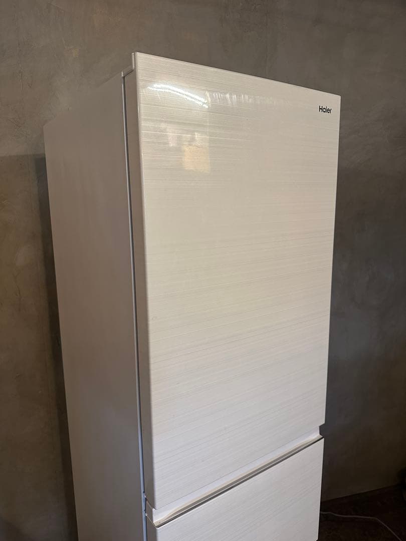 ①py】2023年　美品　haier 冷蔵庫　335L 格安