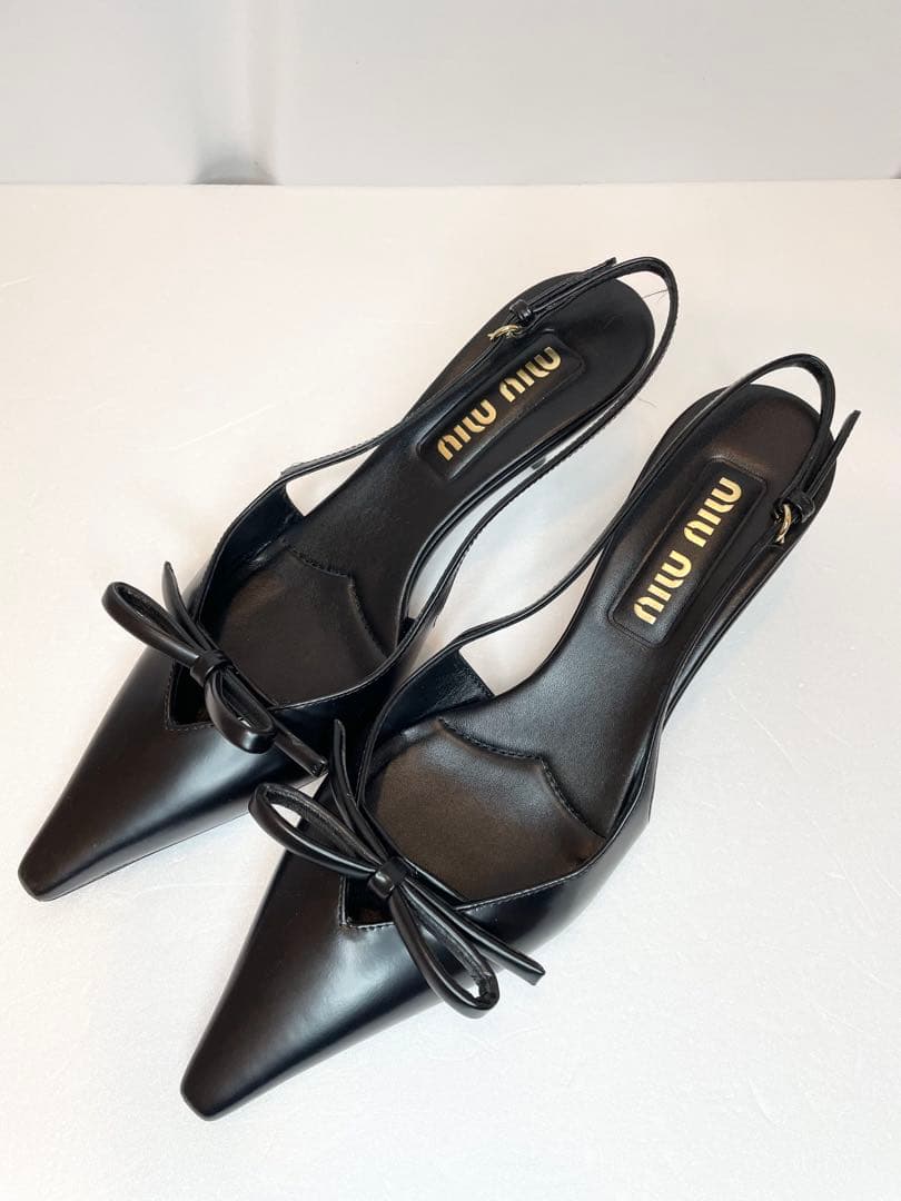 [キズ有り] MiuMiu レザー スリングバック ヒール(38/25cm)