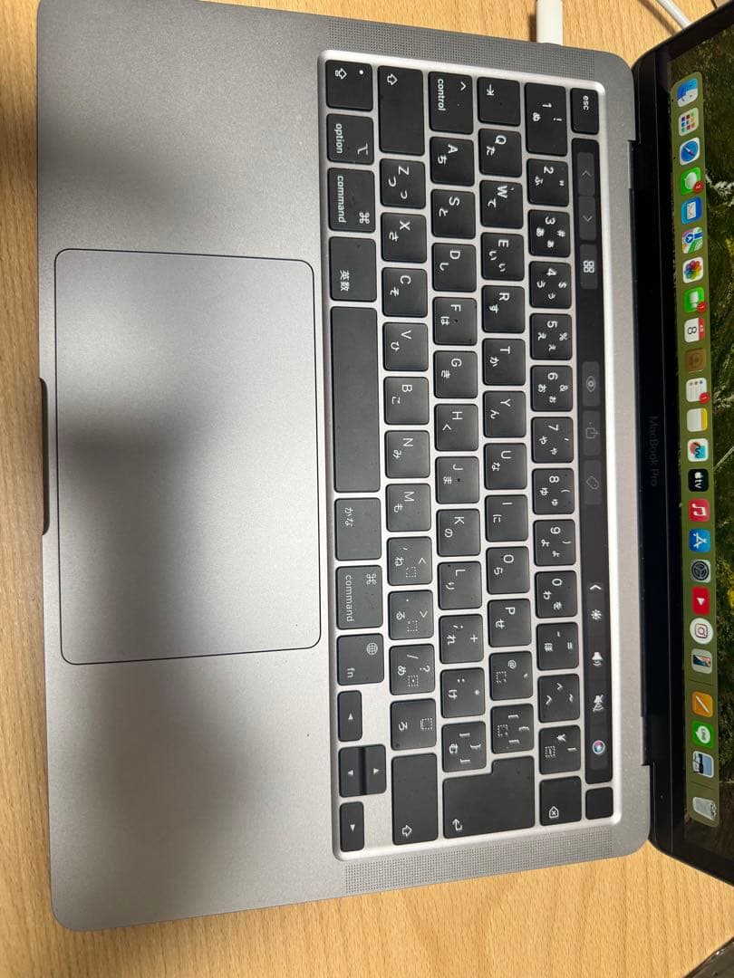 MacBook Pro M2 本体