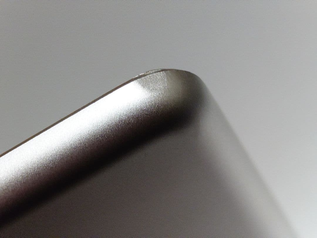 iPad 第5世代 128GB Silver Wi-Fiモデル