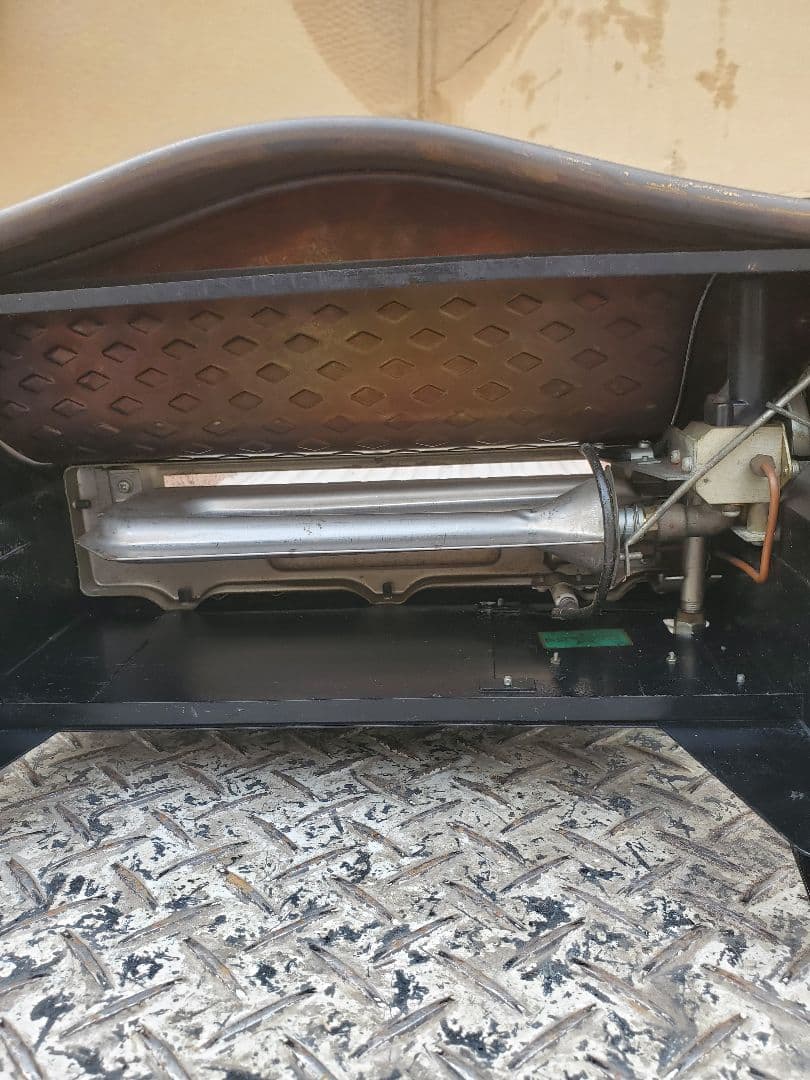 古い　アイアン　ガスストーブ　磯村産業 角型5号