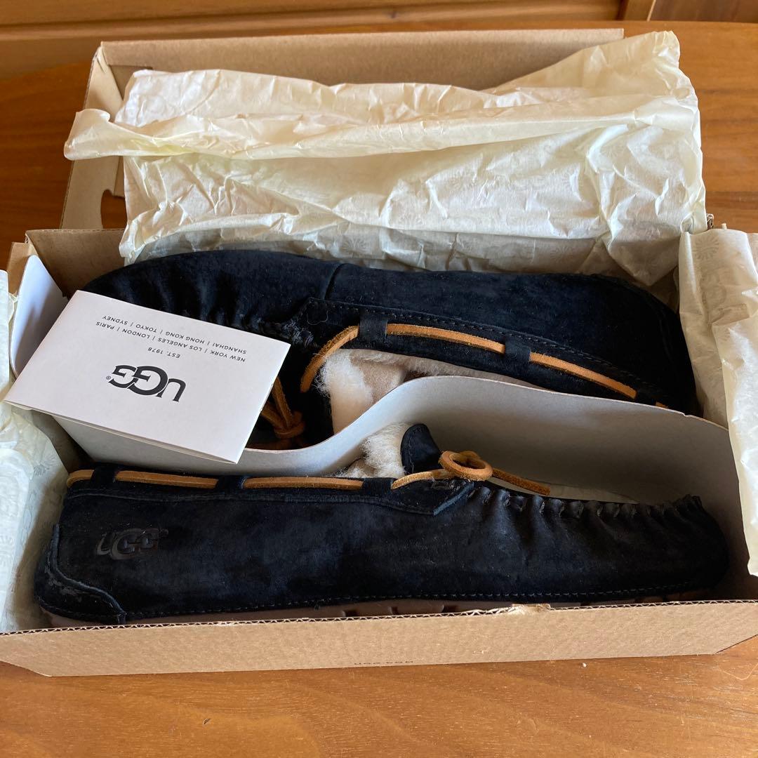 【Chi-⭐︎】【新品】UGG DAKOTA ダコタ 24cm(US7) 黒