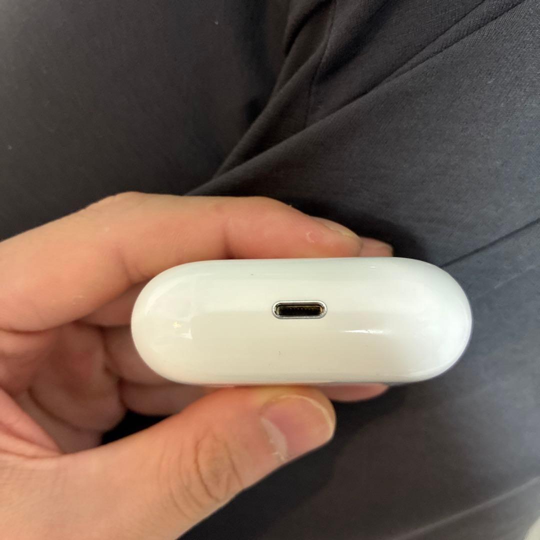 AirPods Pro 本体、