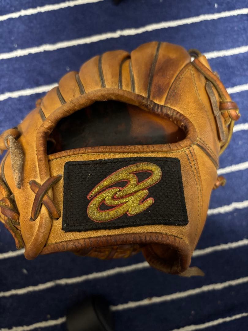 ドナイヤ　硬式　グローブ　グラブ　山田哲人モデル