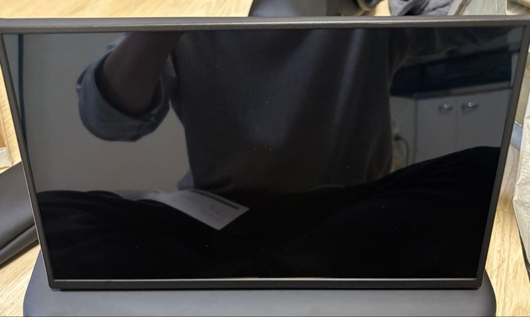 Intehill モバイルモニター有機ELほぼ新品