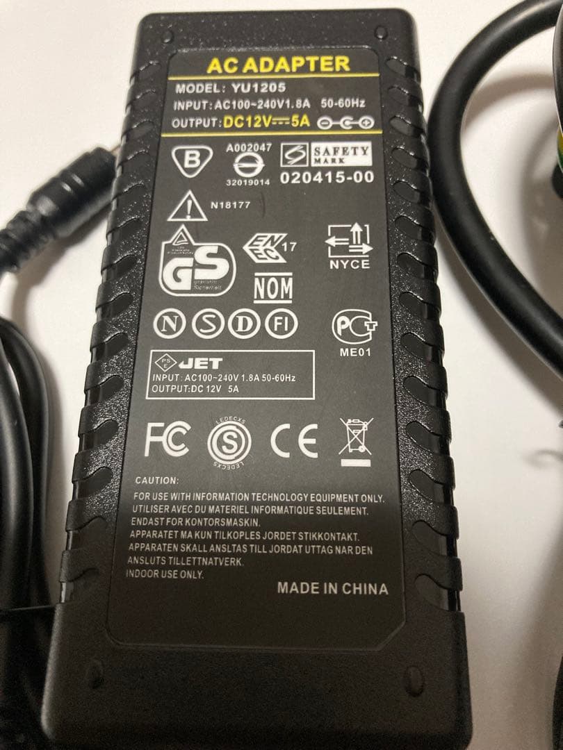 ファンレス ミニPC i5-7267U メモリ8G SSD240G Wifi