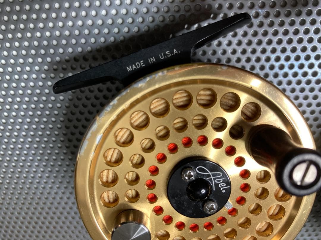 Abel TR1 フライリール　ブラック　　w/ゴールド交換スプール