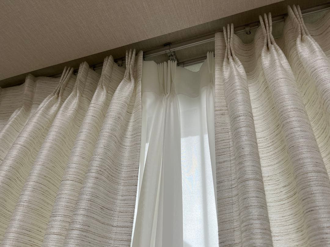 KEYUKA ホワイト プリーツカーテン　４枚セット