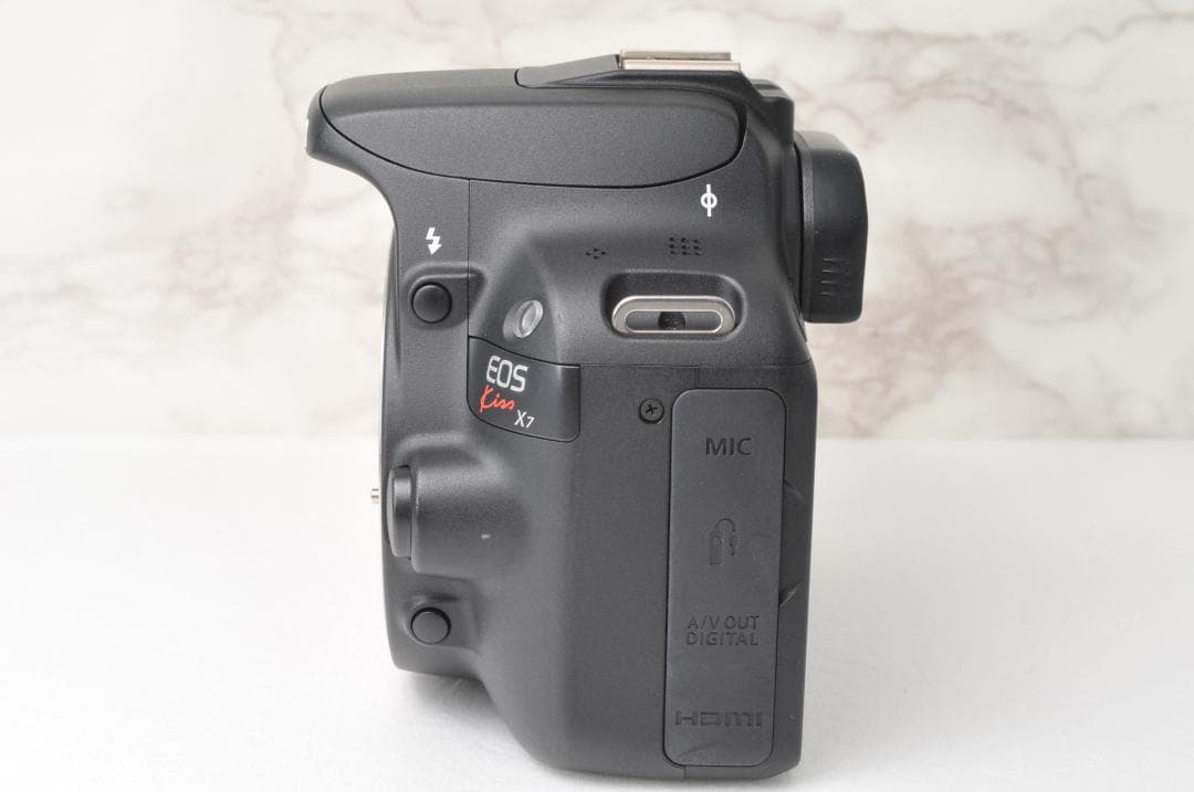 Canon EOS Kiss X7⭐️ショット数少なめ❣️スマホ転送 キヤノン