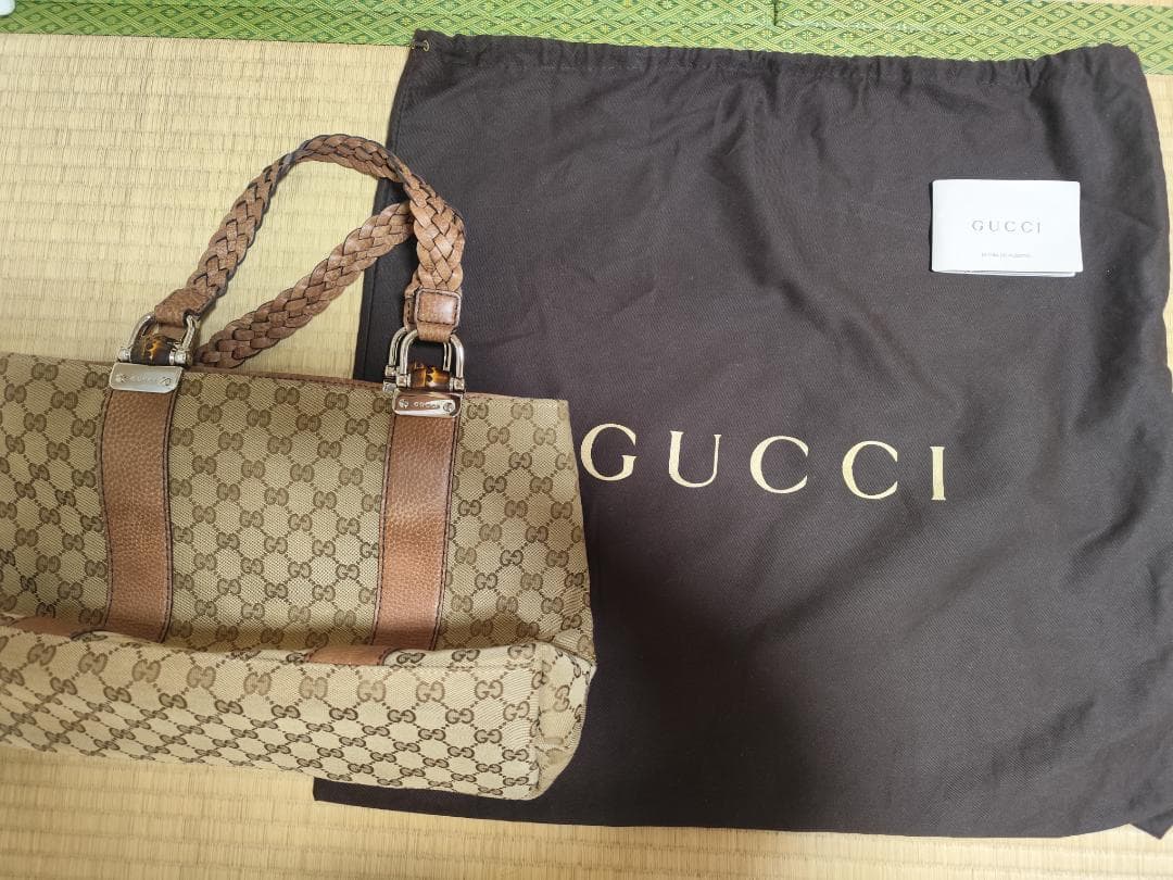 グッチ　GUCCI　バッグ（保管袋＆ギャランティカード）