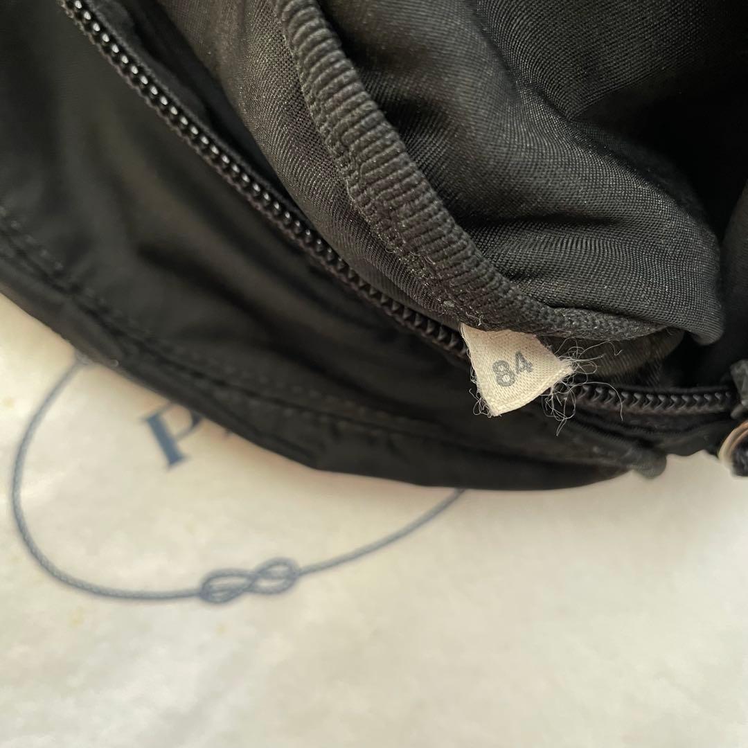 PRADA ブラック ボディバッグ 黒 ナイロン ウエストポーチ　プラダ