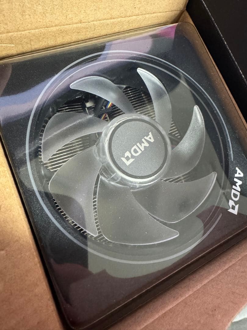 AMD Ryzen 3700X CPU + 新品純正クーラー