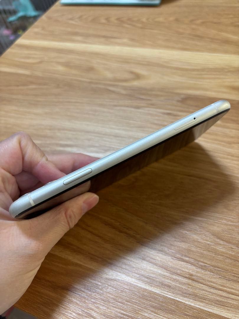 iPhone11 64GB 本体 のみ