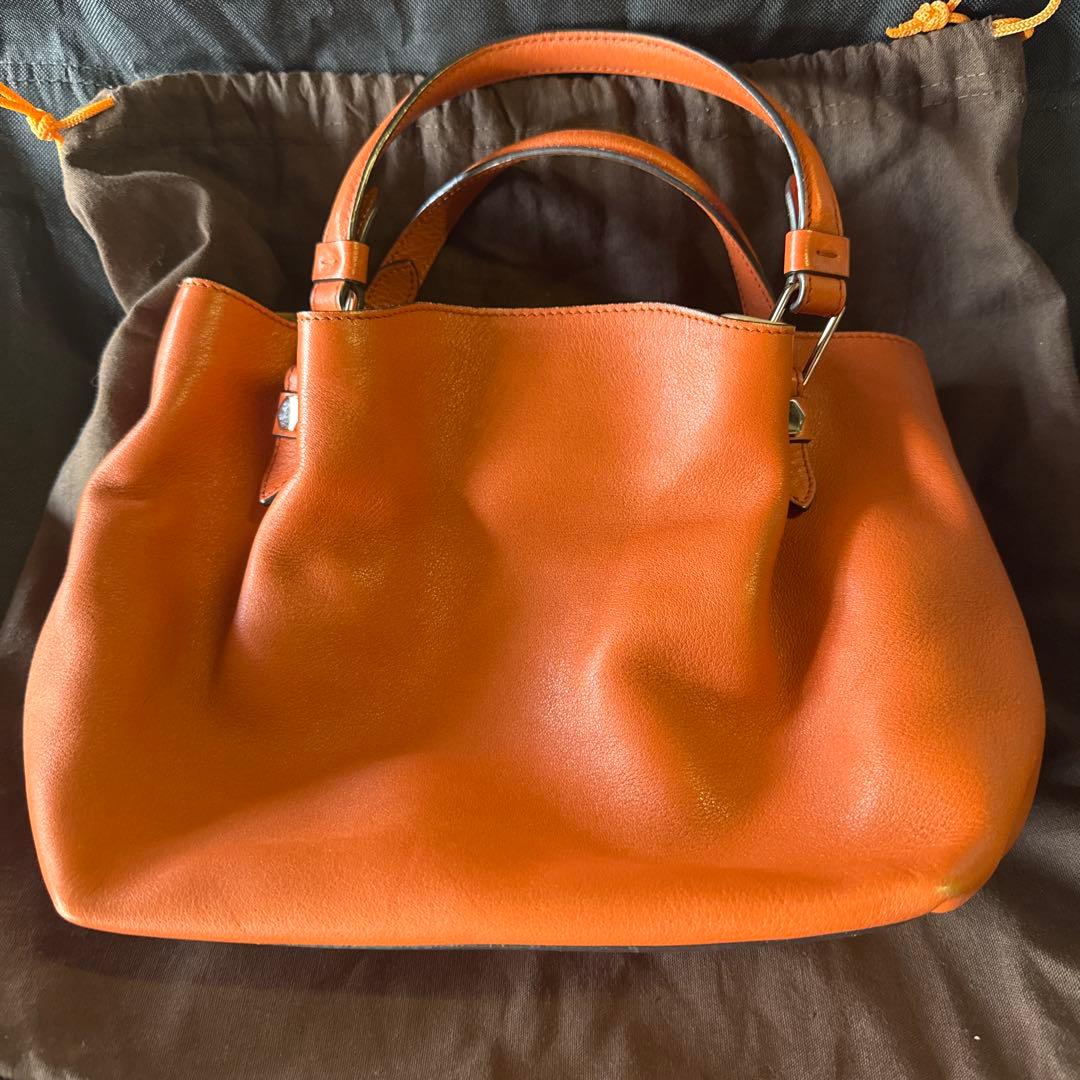 TOD'S オレンジ レザー ハンドバッグ　中古