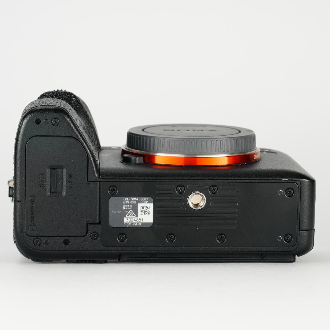 α7V? 風景撮るならこっち SONY α7RIV 6100万画素 付属品充実