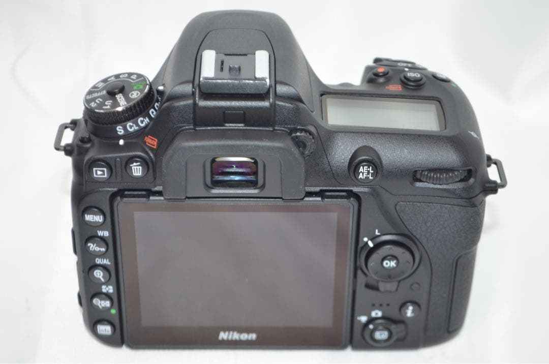滅多にないシャッター数699回以下 Nikon D7500☆Wi-Fi搭載