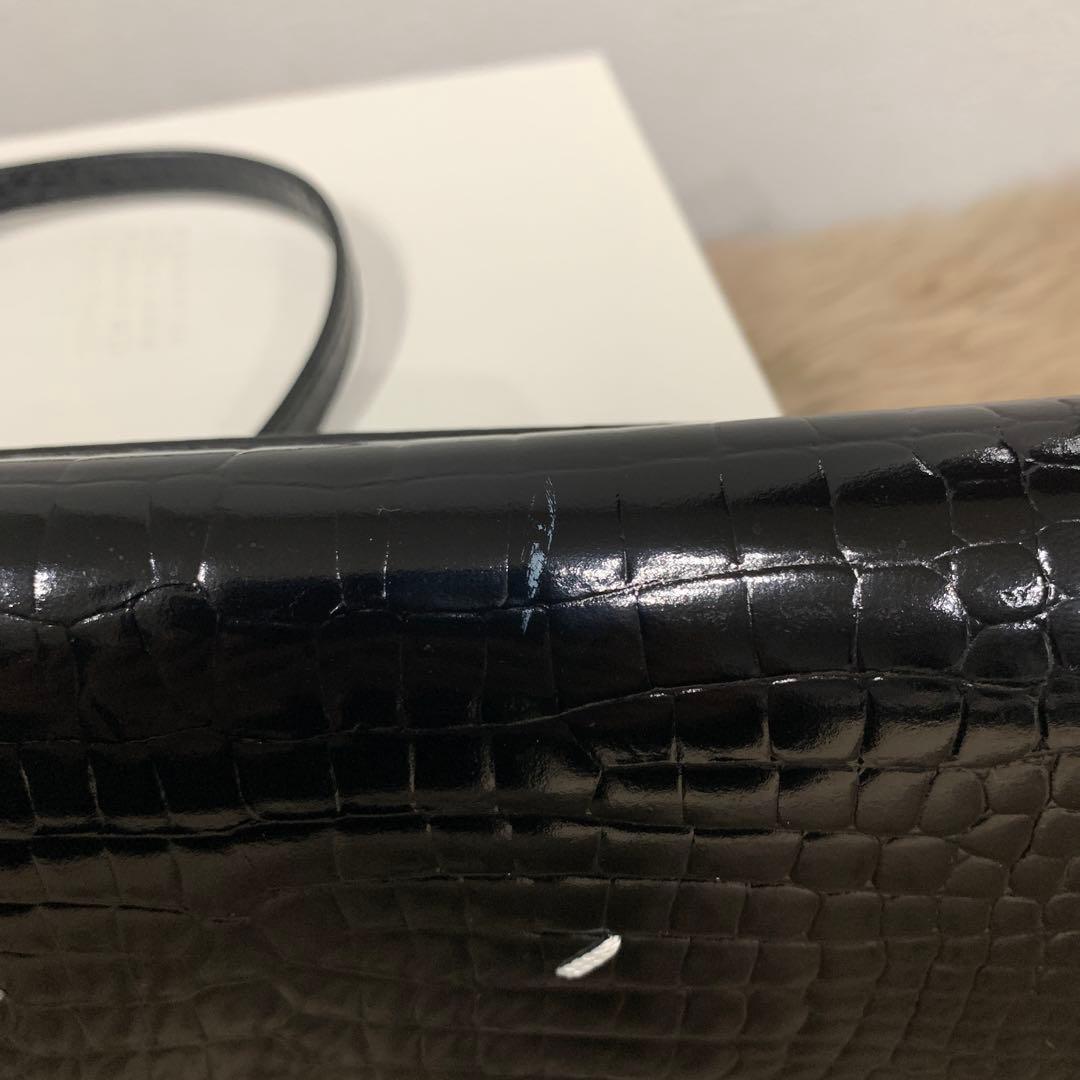メゾンマルジェラ　エナメルレザー クロコダイル型押し 長財布