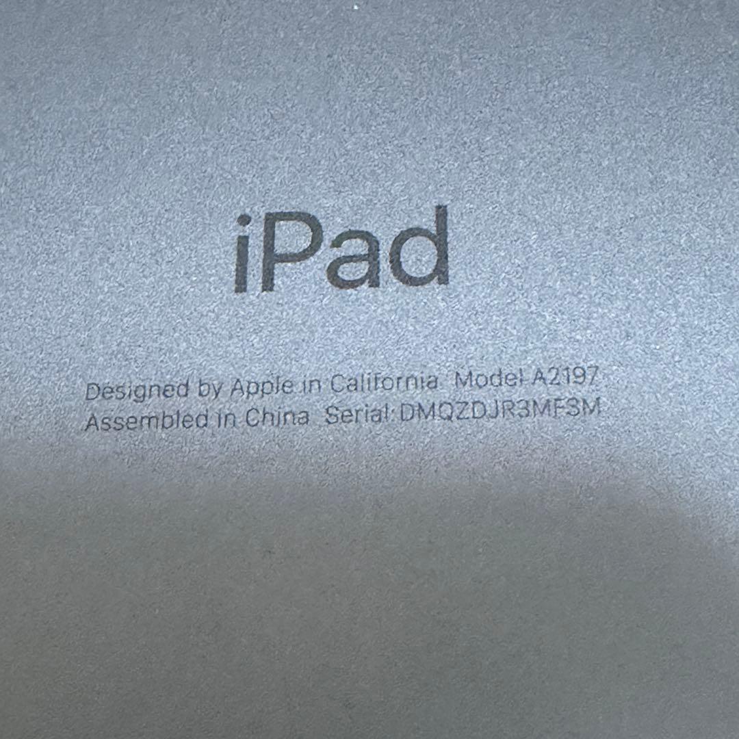 Apple iPad 第7世代 10.2インチ 本体