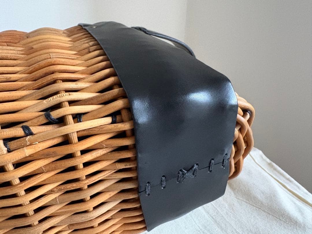 極美品　ebagos オイルショルダーミニ 紅籐 ブラック エバゴス　黒