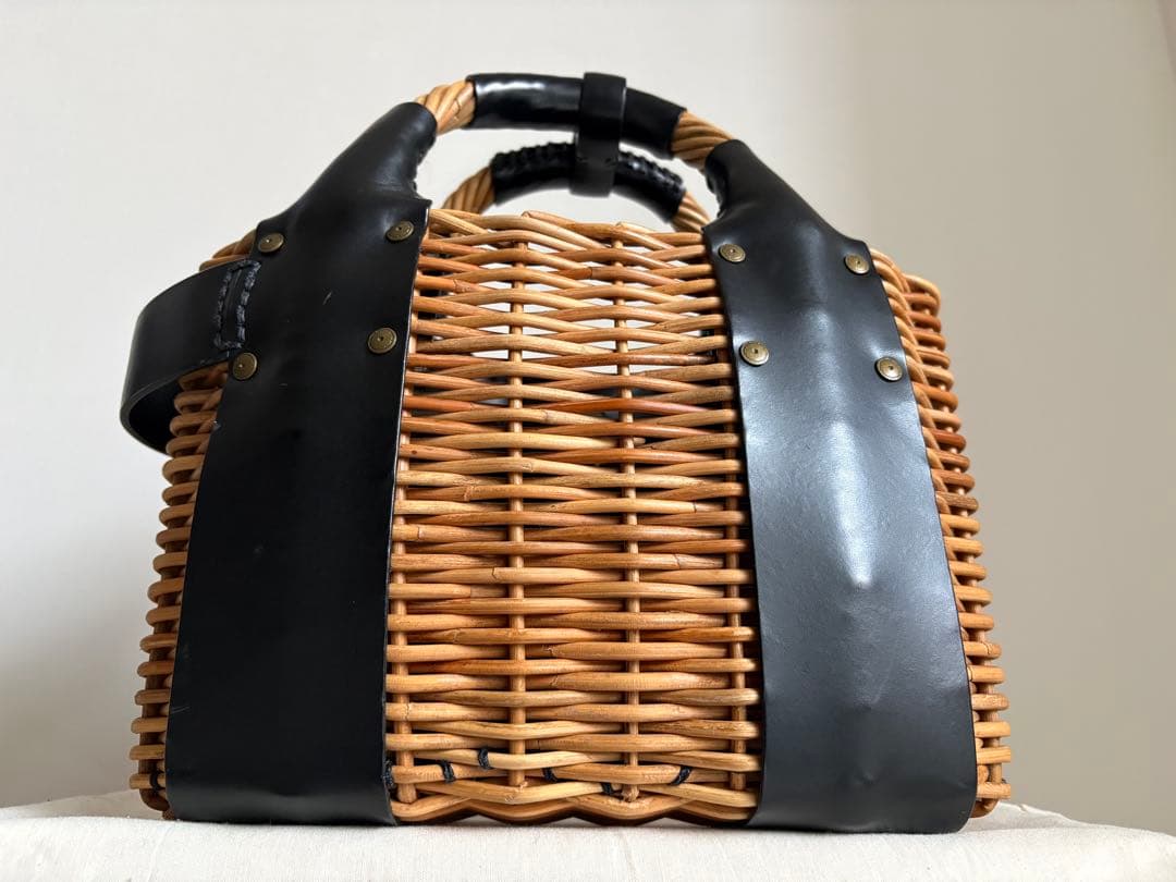 極美品　ebagos オイルショルダーミニ 紅籐 ブラック エバゴス　黒